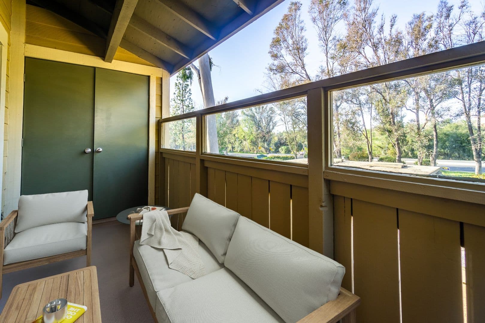 Lake Forest Apartment: 20702 El Toro Road