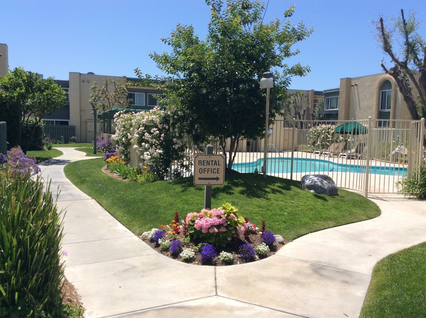 Anaheim Apartment: 2520 West La Palma Ave