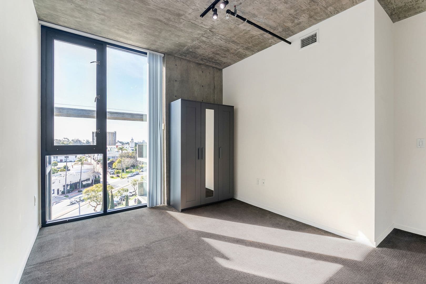 San Diego Apartment: 3752 Park Blvd