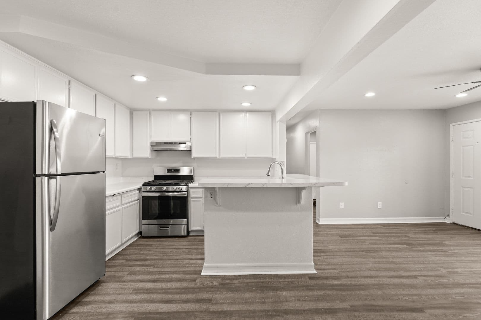 Chula Vista Apartment: 169 Brightwood Ave
