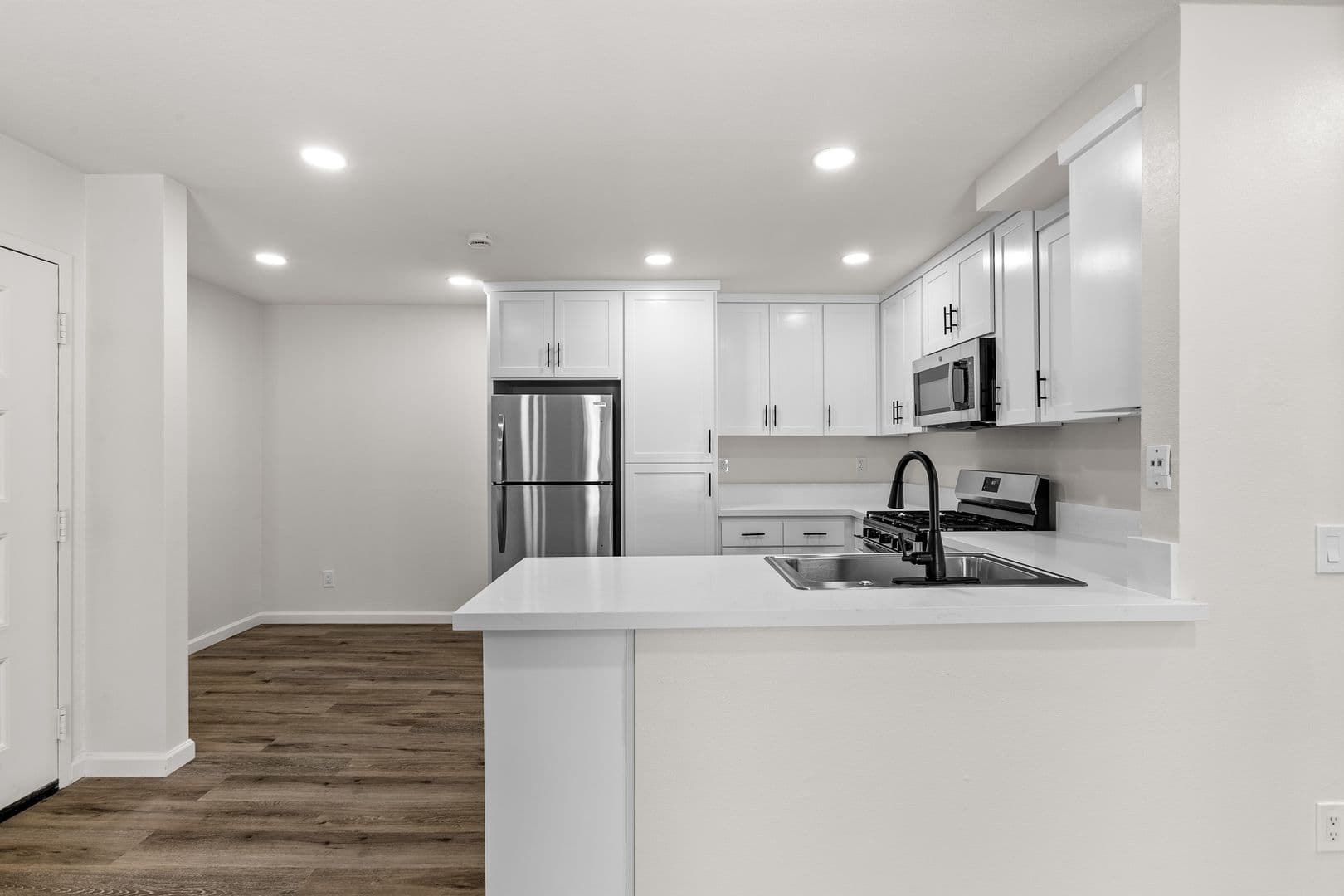 Chula Vista Apartment: 169 Brightwood Ave