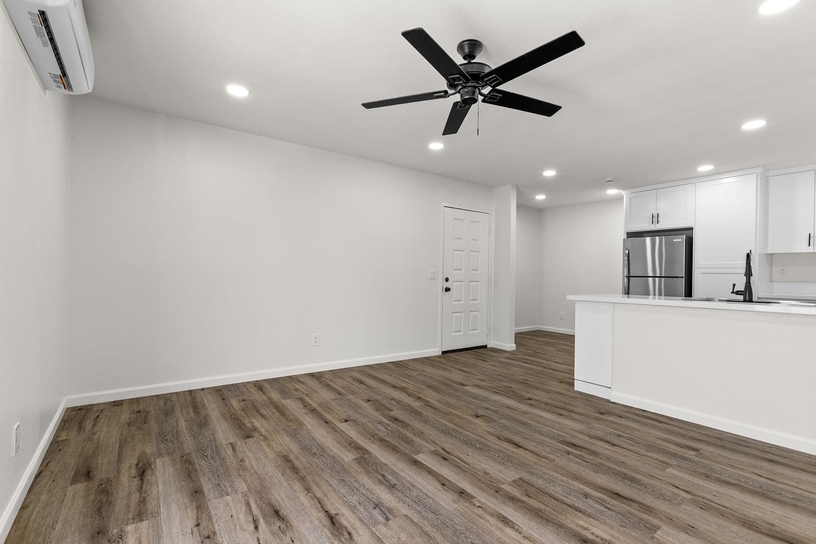 Chula Vista Apartment: 169 Brightwood Ave