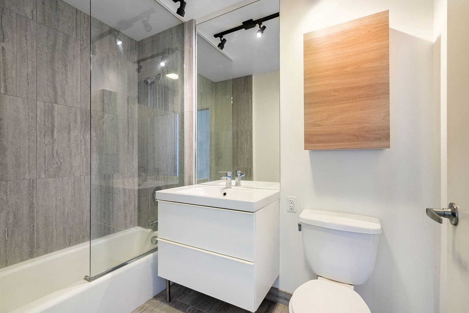San Diego Apartment: 3752 Park Blvd