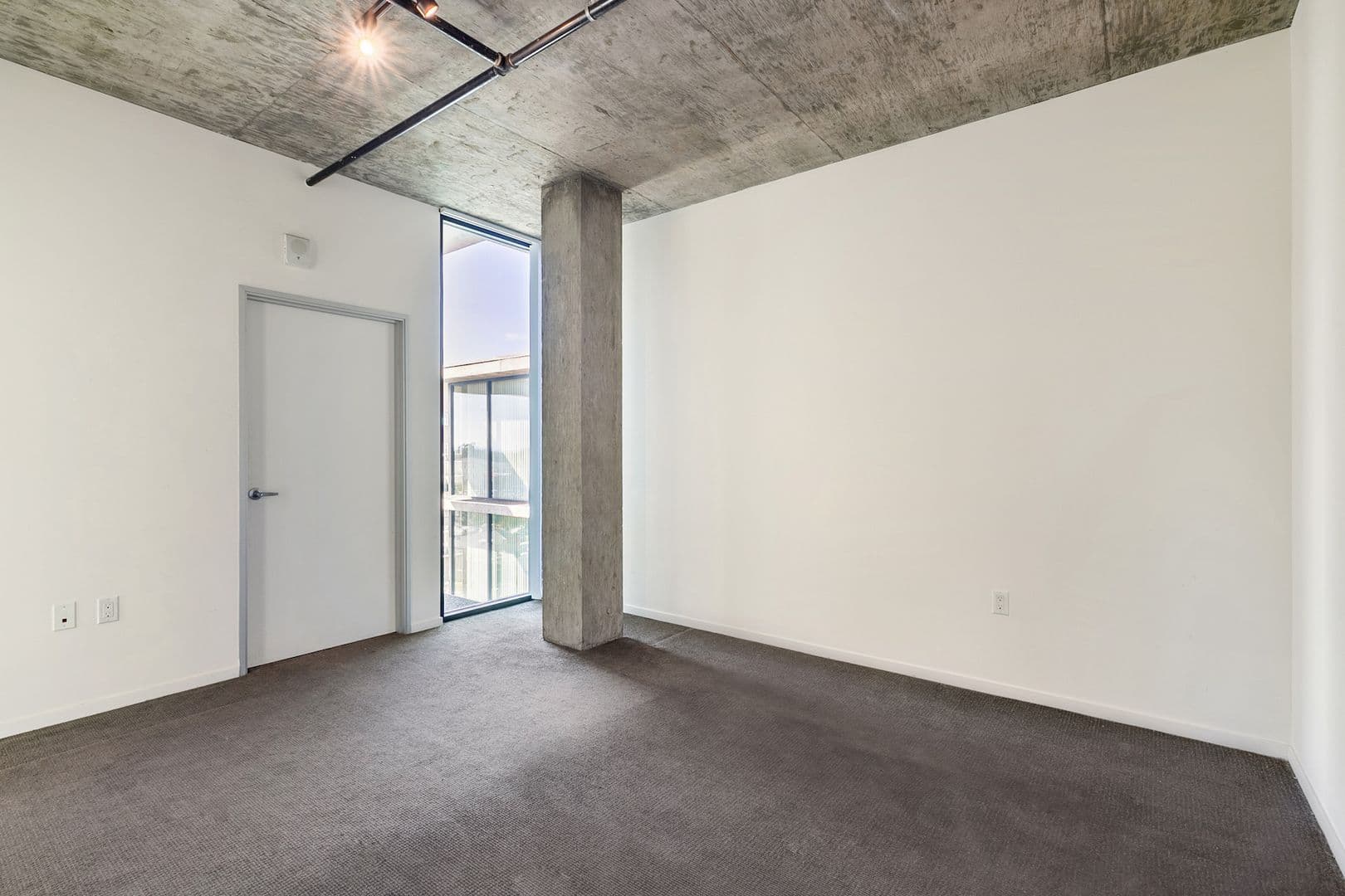 San Diego Apartment: 3752 Park Blvd