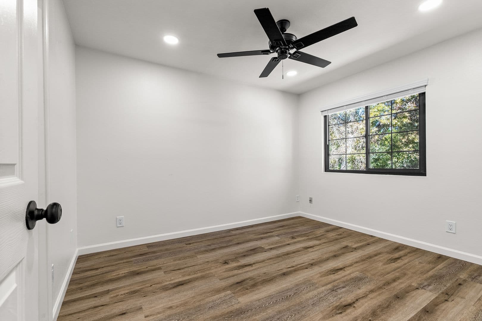 Chula Vista Apartment: 169 Brightwood Ave