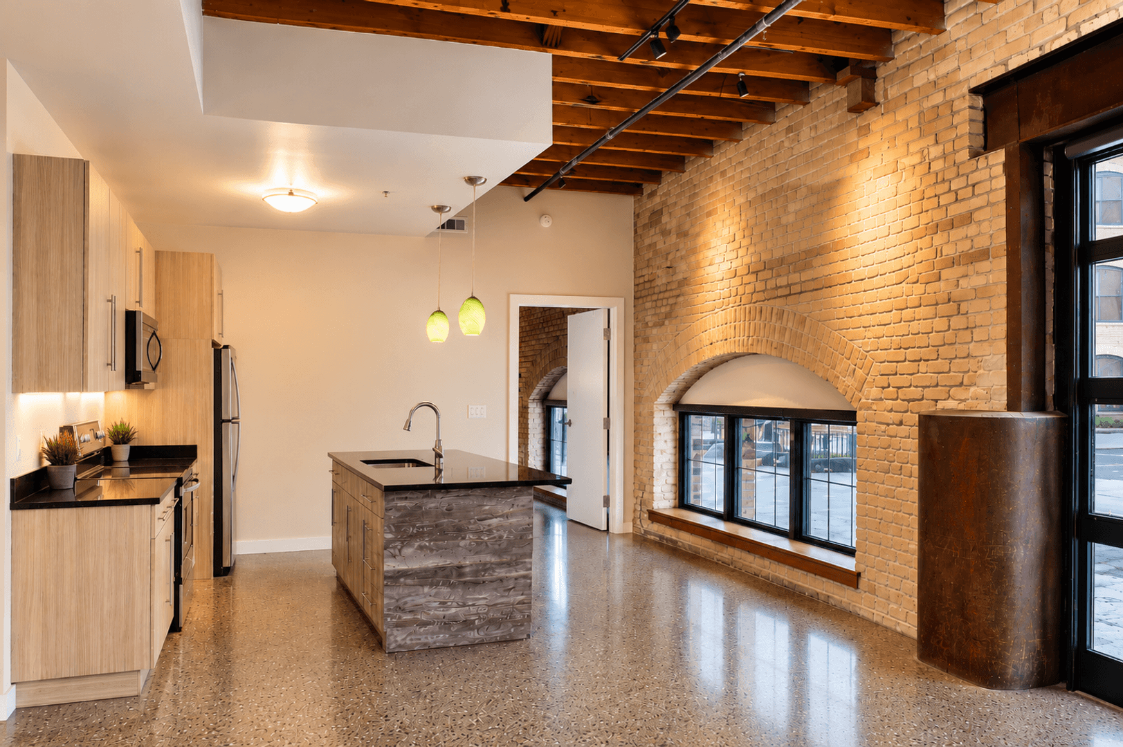 Milwaukee Apartment: 625 W Freshwater Way