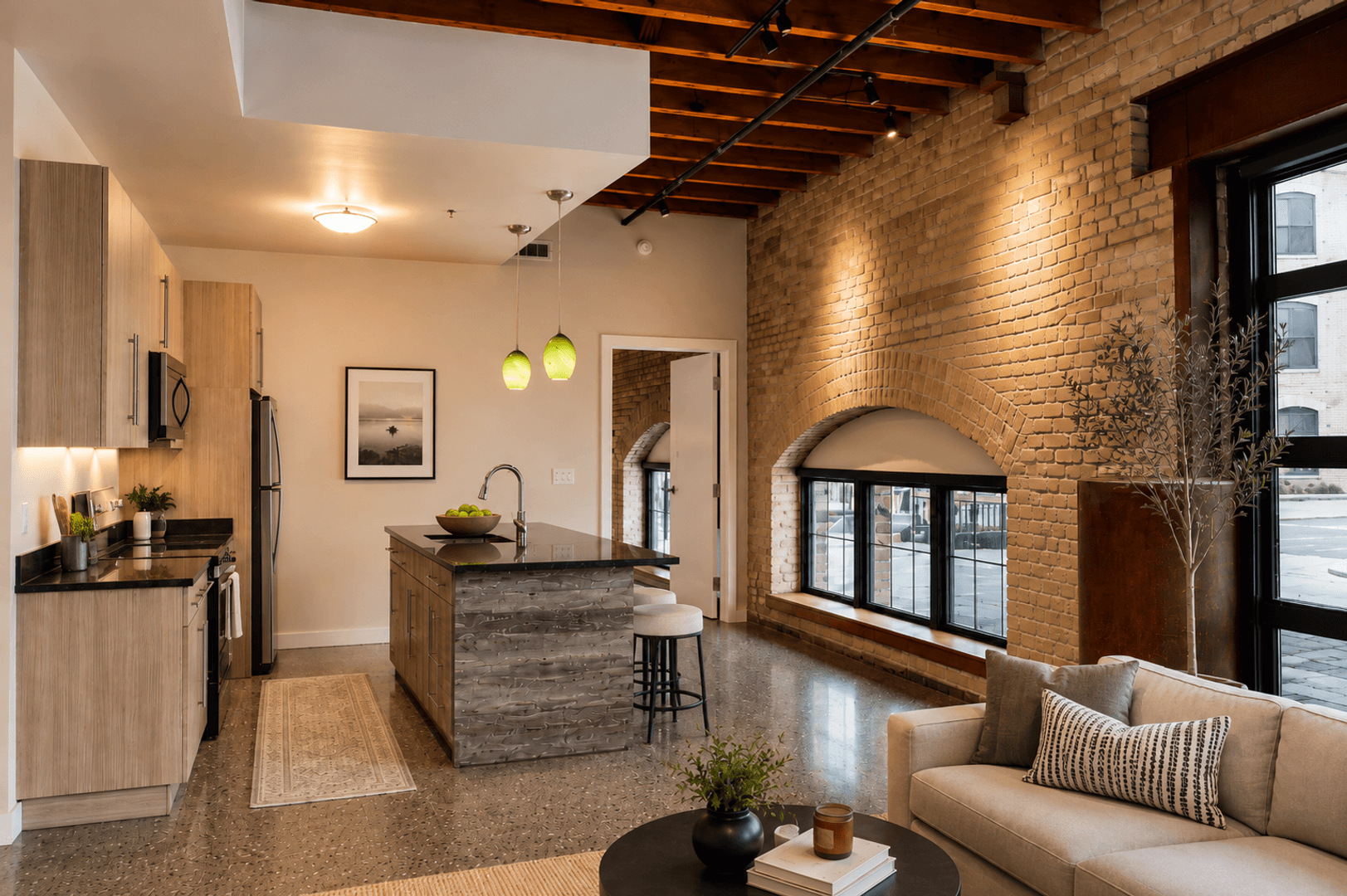 Milwaukee Apartment: 625 W Freshwater Way