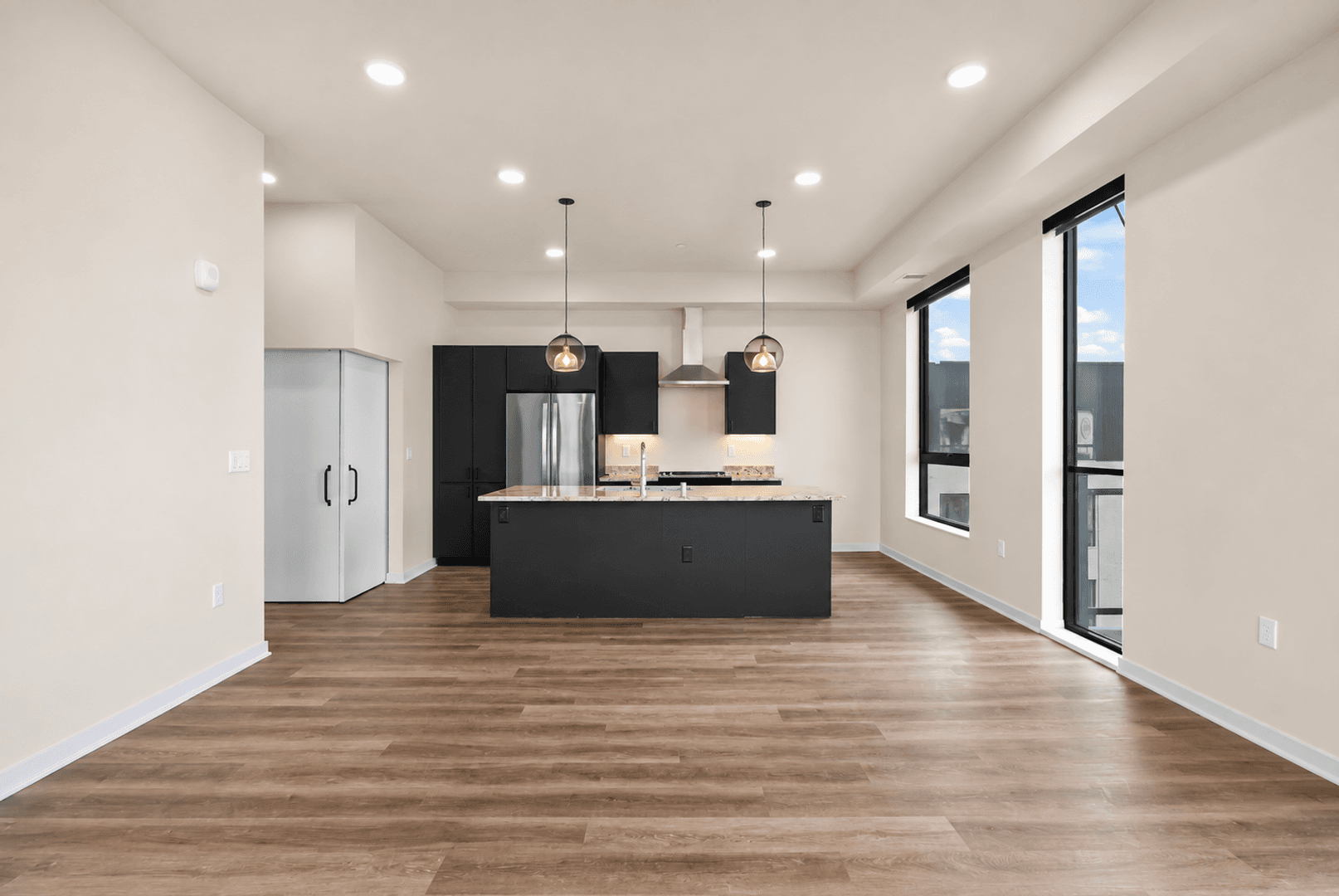 Milwaukee Apartment: 747 W Freshwater Way