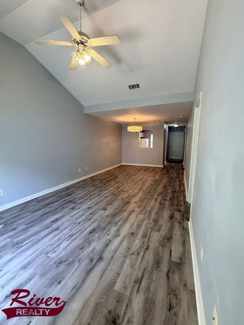 Augusta Townhome: 2025 Buckhaven Way