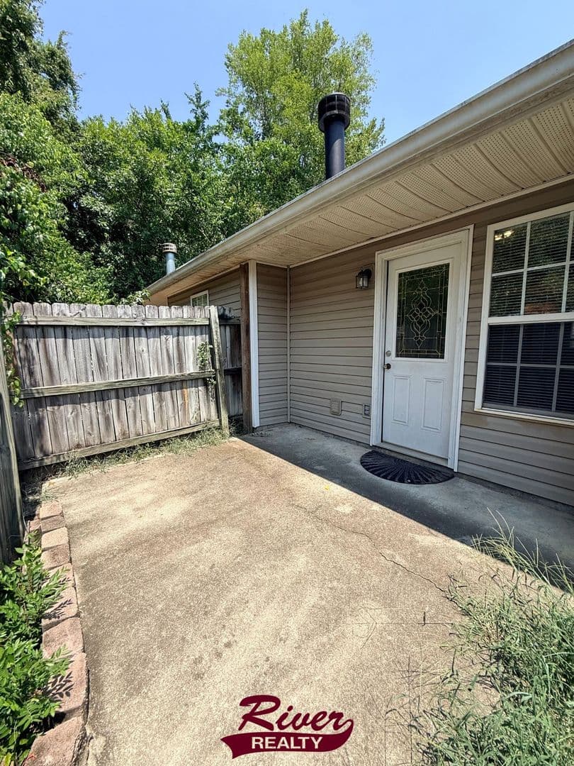 Augusta Townhome: 2025 Buckhaven Way