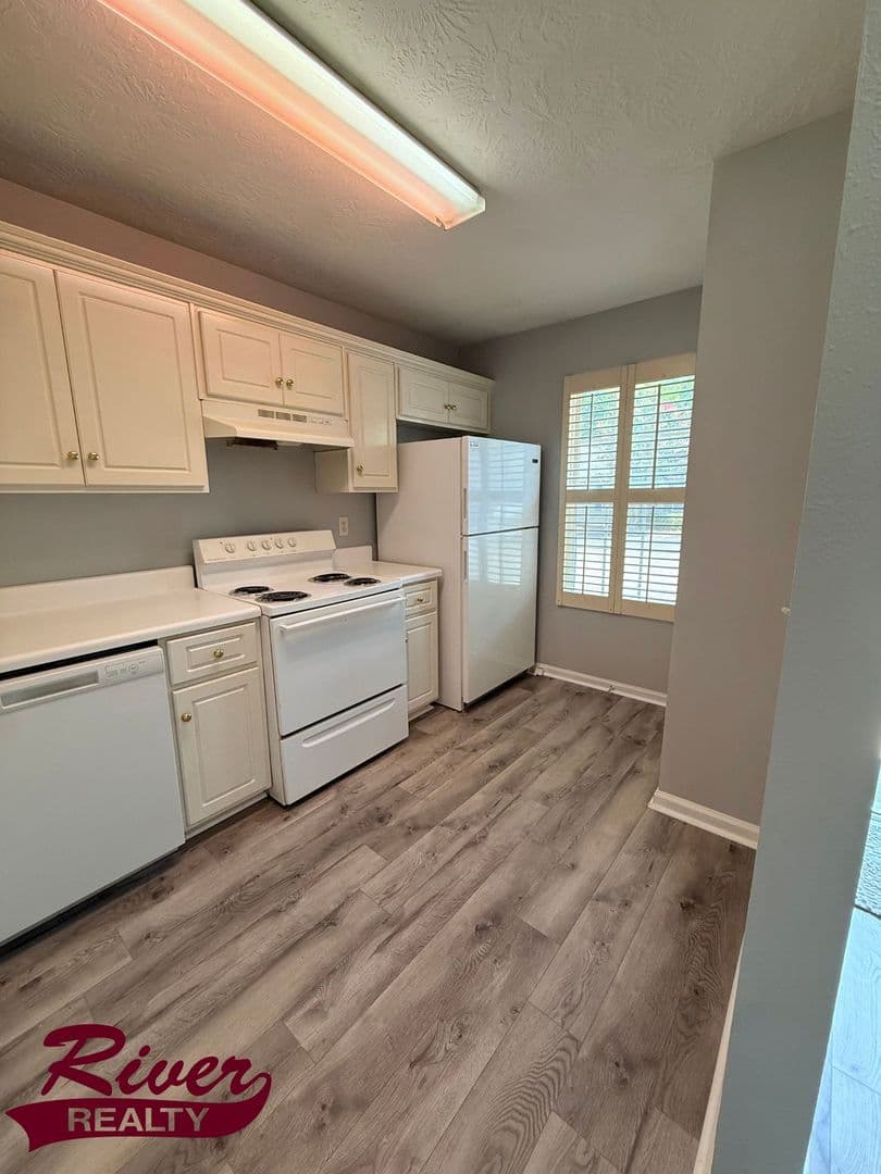 Augusta Townhome: 2025 Buckhaven Way