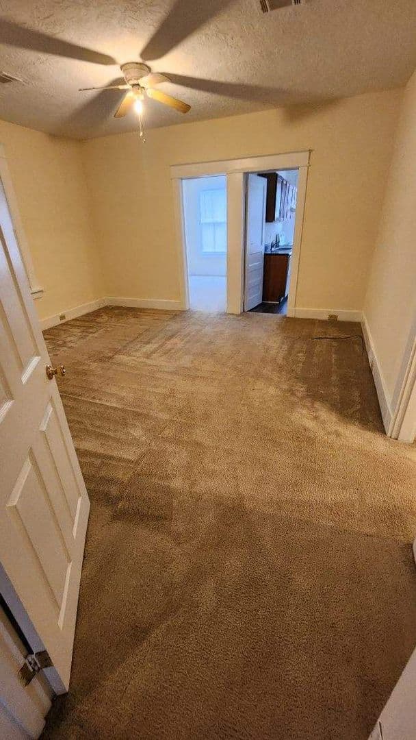 Augusta Apartment: Curry Street