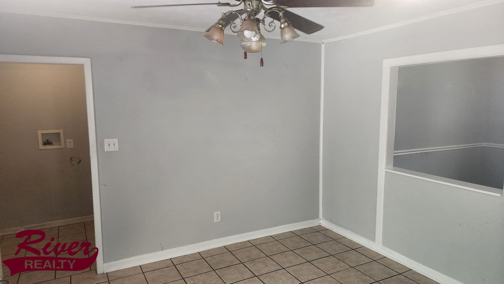 Augusta House: 3618 Coventry Drive