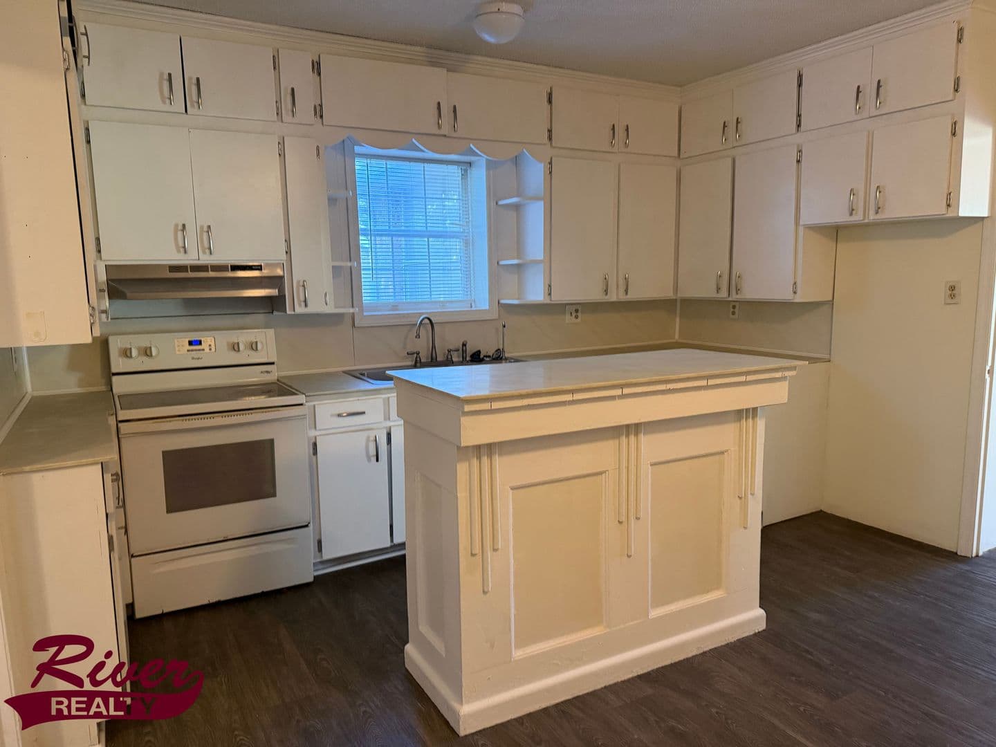 Beech Island House: 1234 Sand Bar Ferry Road