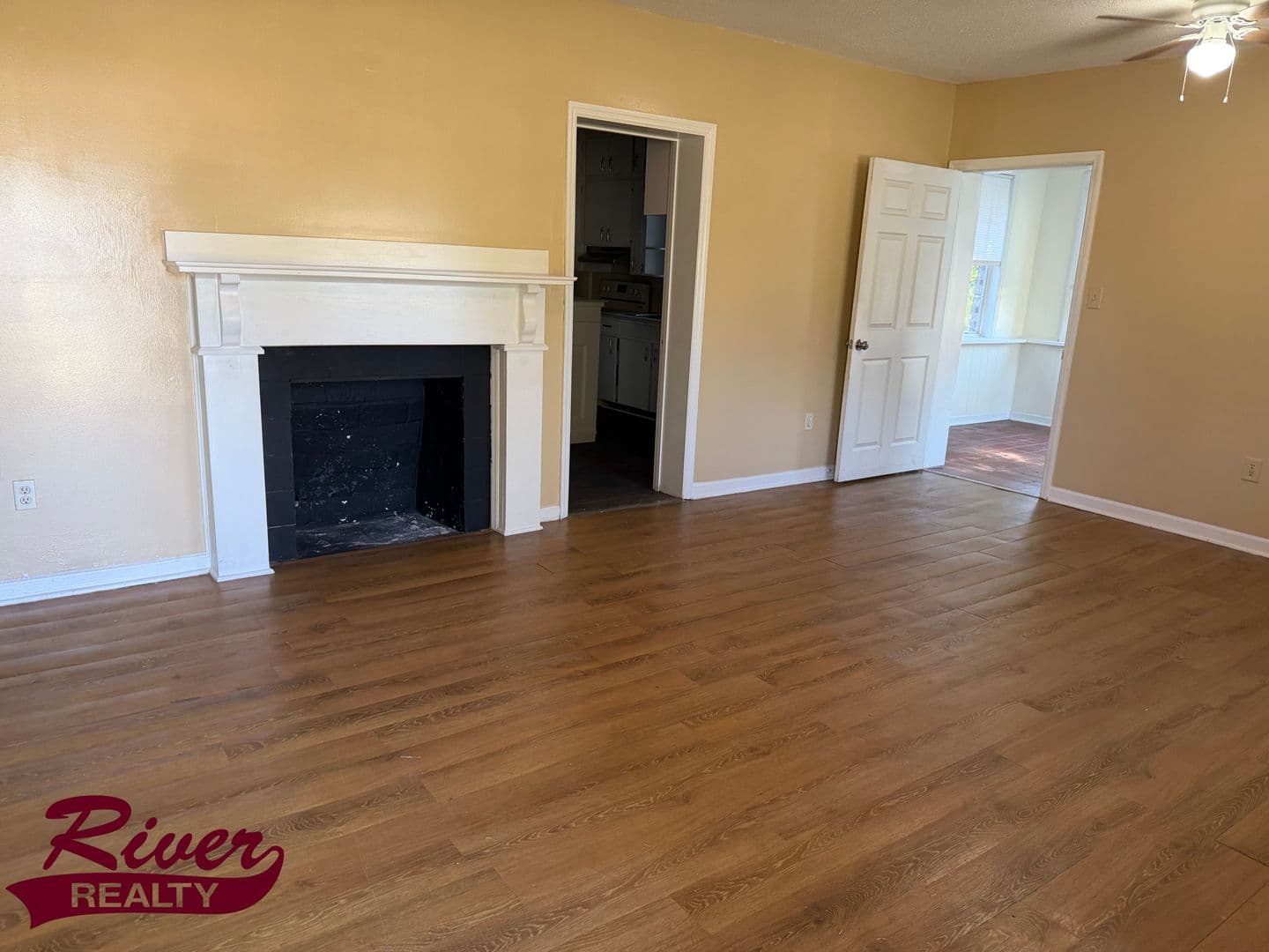 Beech Island House: 1234 Sand Bar Ferry Road