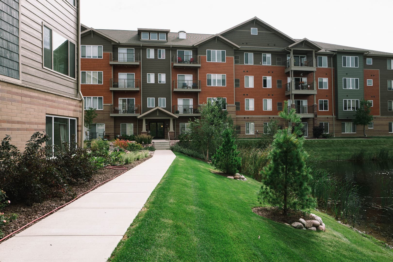 Wauwatosa Apartment: 1550 Rivers Bend