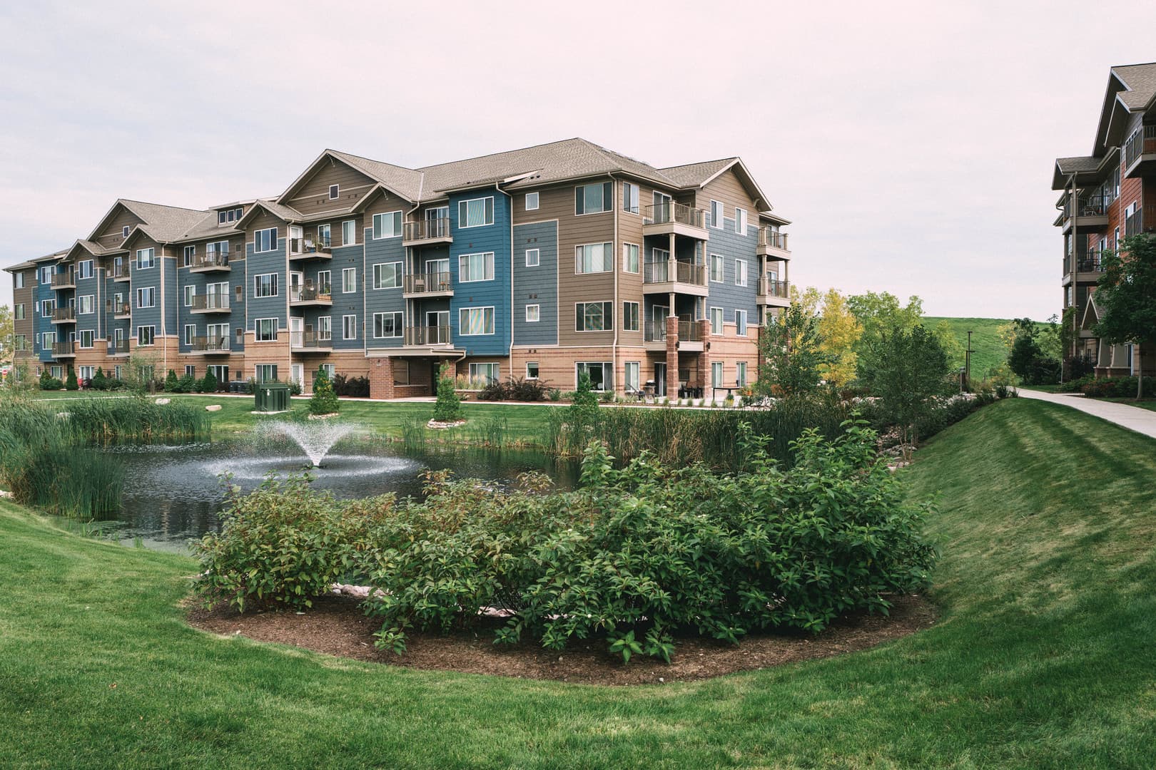 Wauwatosa Apartment: 1550 Rivers Bend