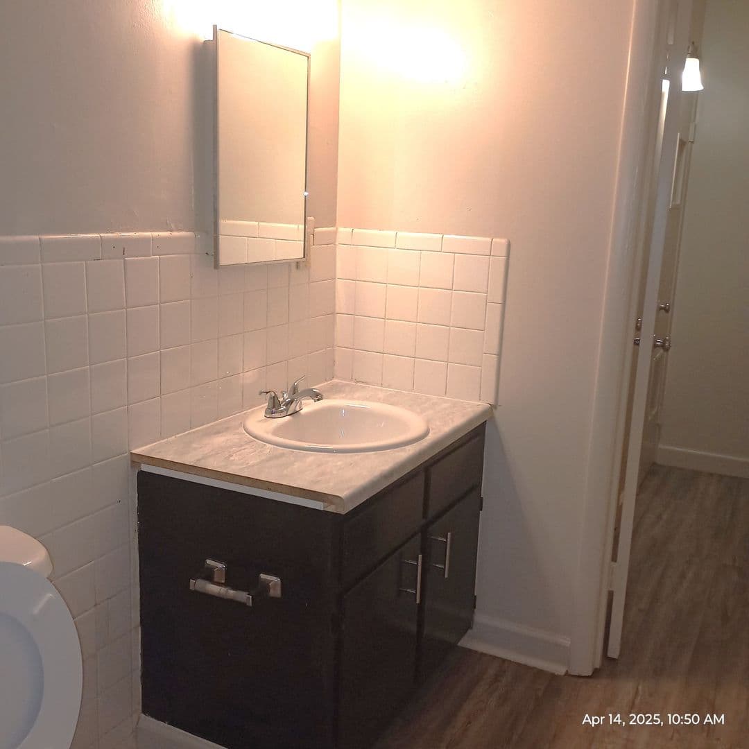 Russellville Apartment: E 9th St