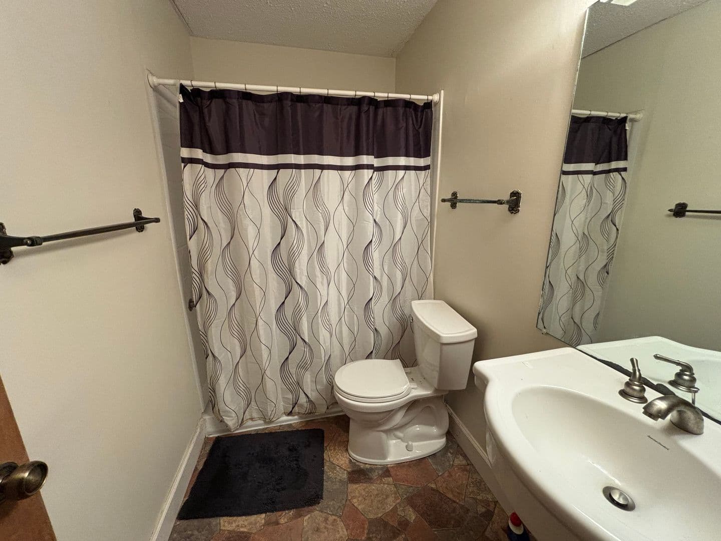 Russellville Apartment: 1400 E O St