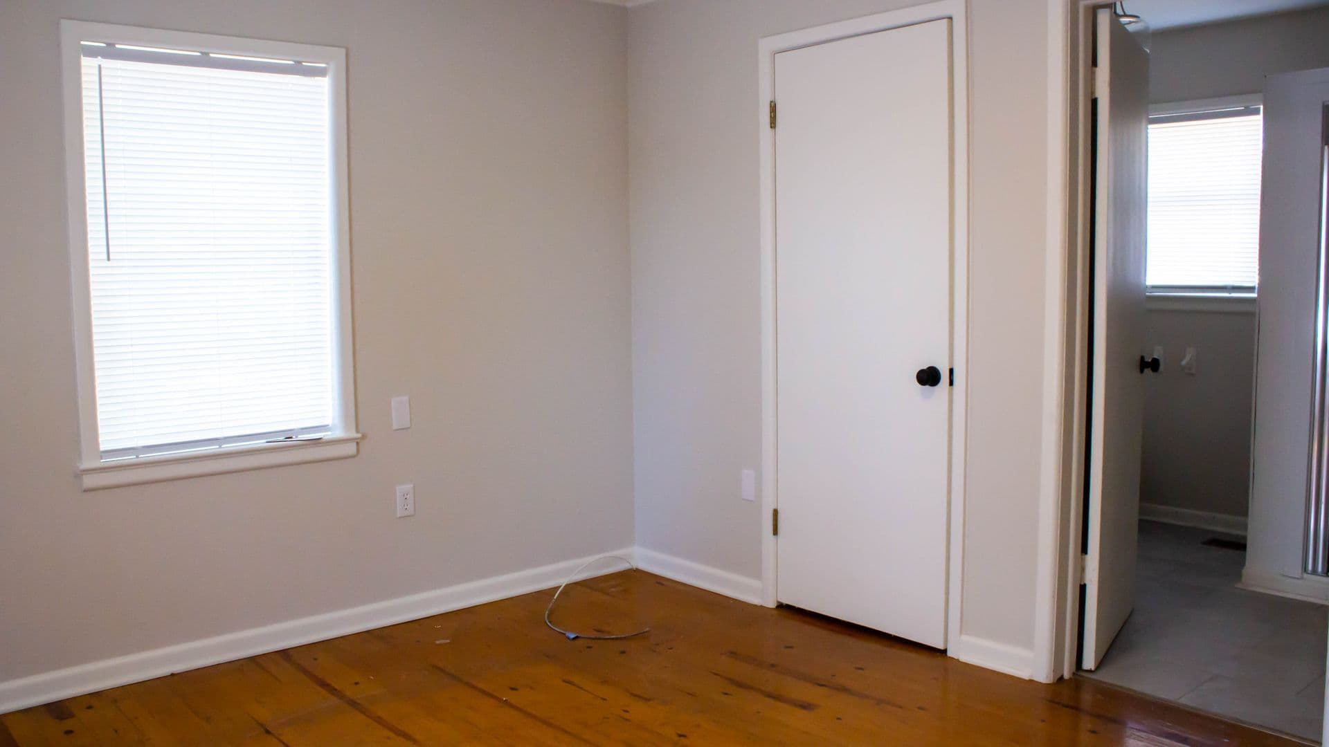 Russellville House: 827 N El Paso Ave