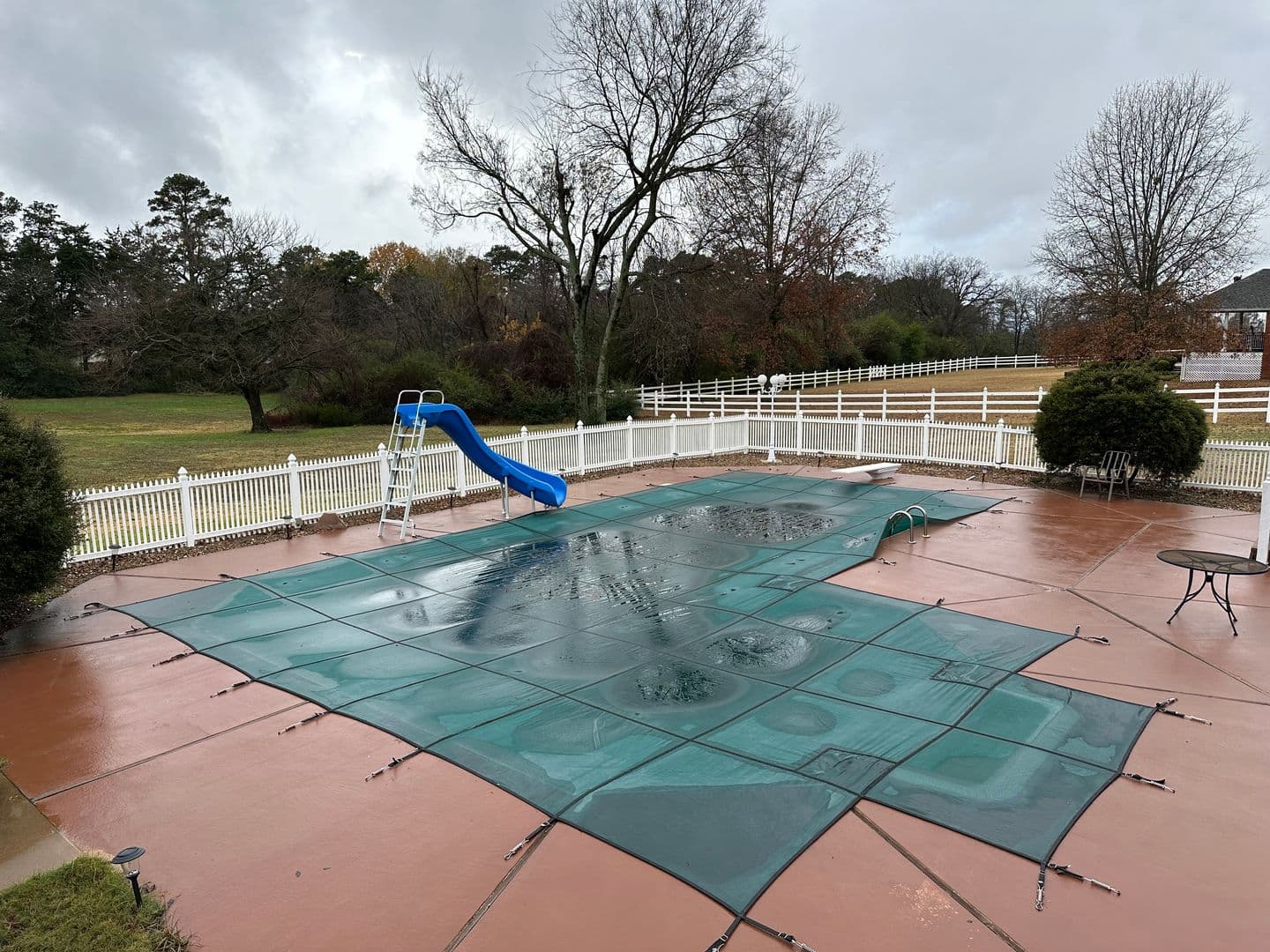 Russellville Apartment: 401 Carden Place