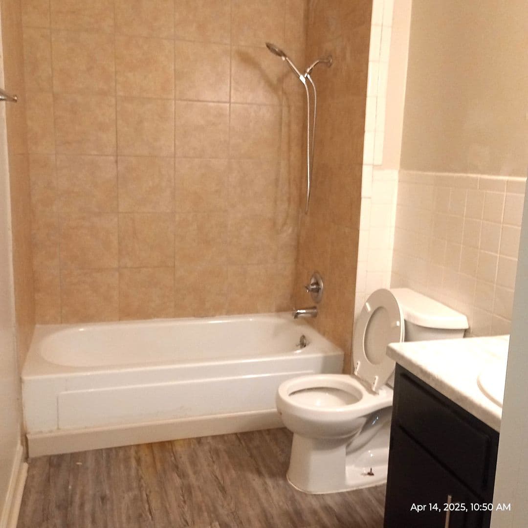 Russellville Apartment: E 9th St