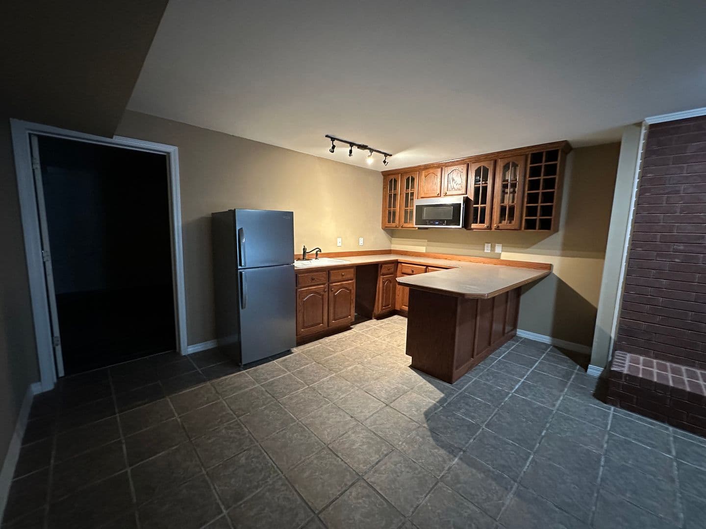 Russellville Apartment: 401 Carden Place