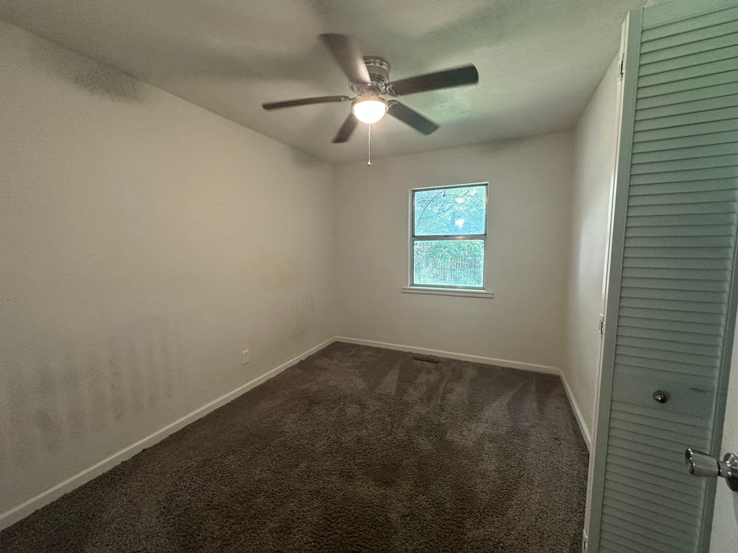 Russellville House: 2910 W. 2nd Drive
