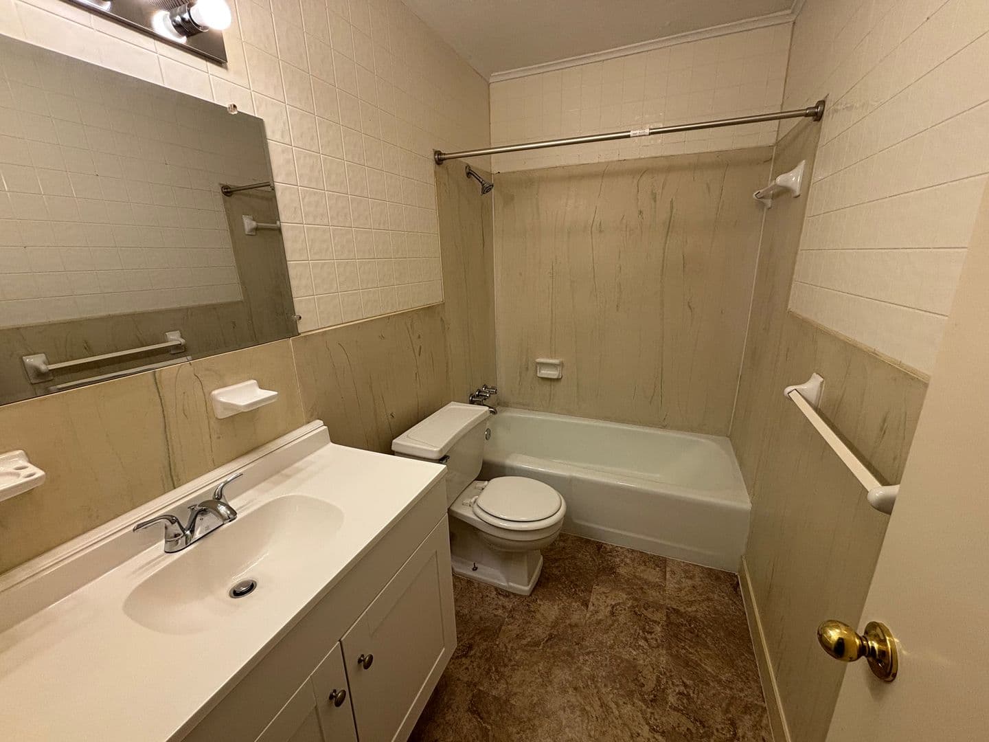 Russellville Apartment: 1815 S Erie, Apt 1-4