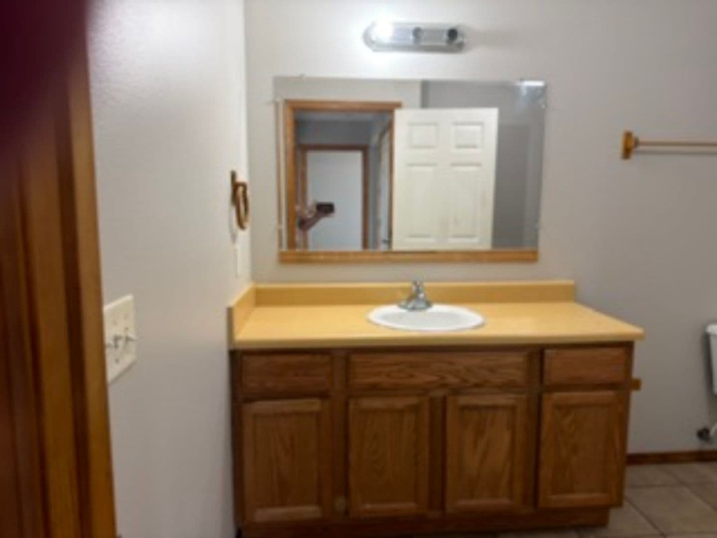 Clarksville Apartment: 2401 W Main St