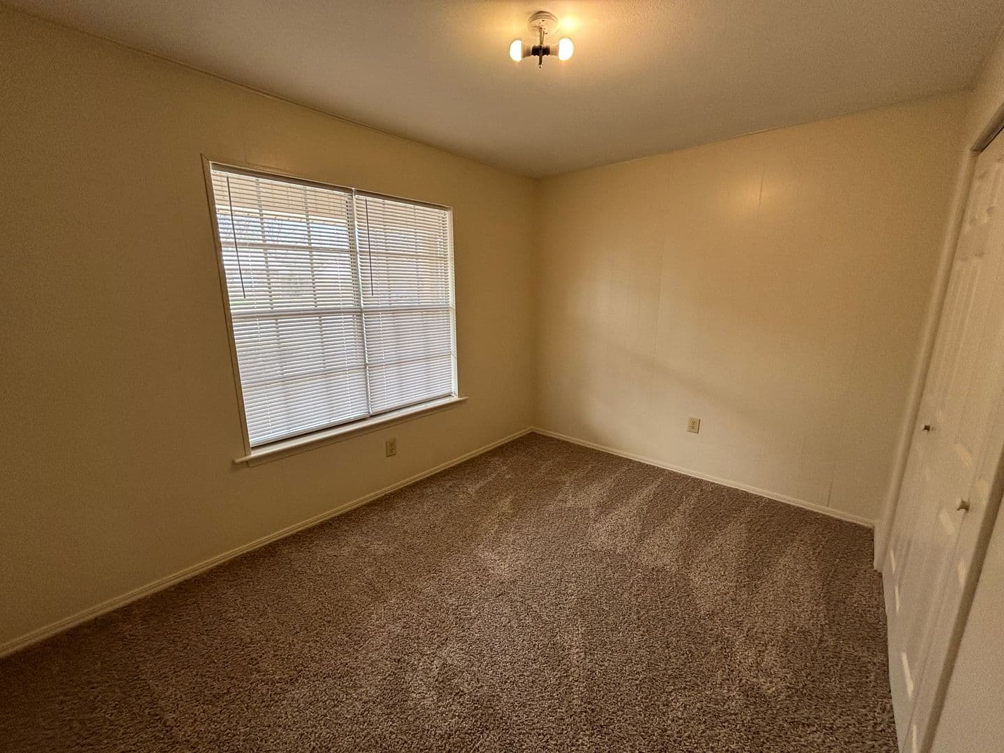 Russellville Apartment: 1815 S Erie, Apt 1-4