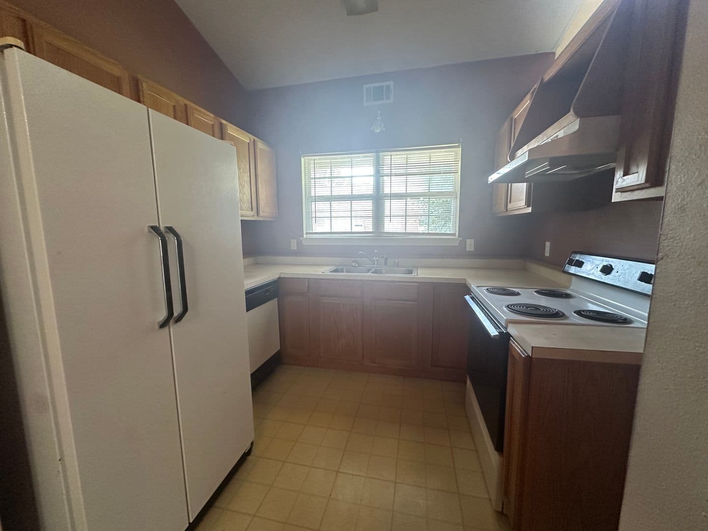 Russellville Apartment: 1417 N Greenwich
