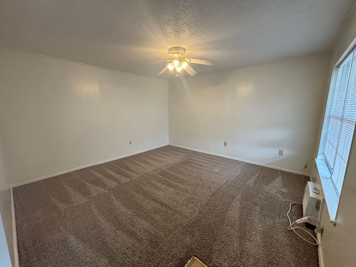 Russellville Apartment: 514 W K St 1-12