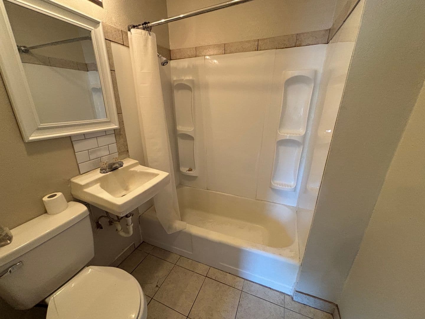 Russellville Apartment: 708 S Denver