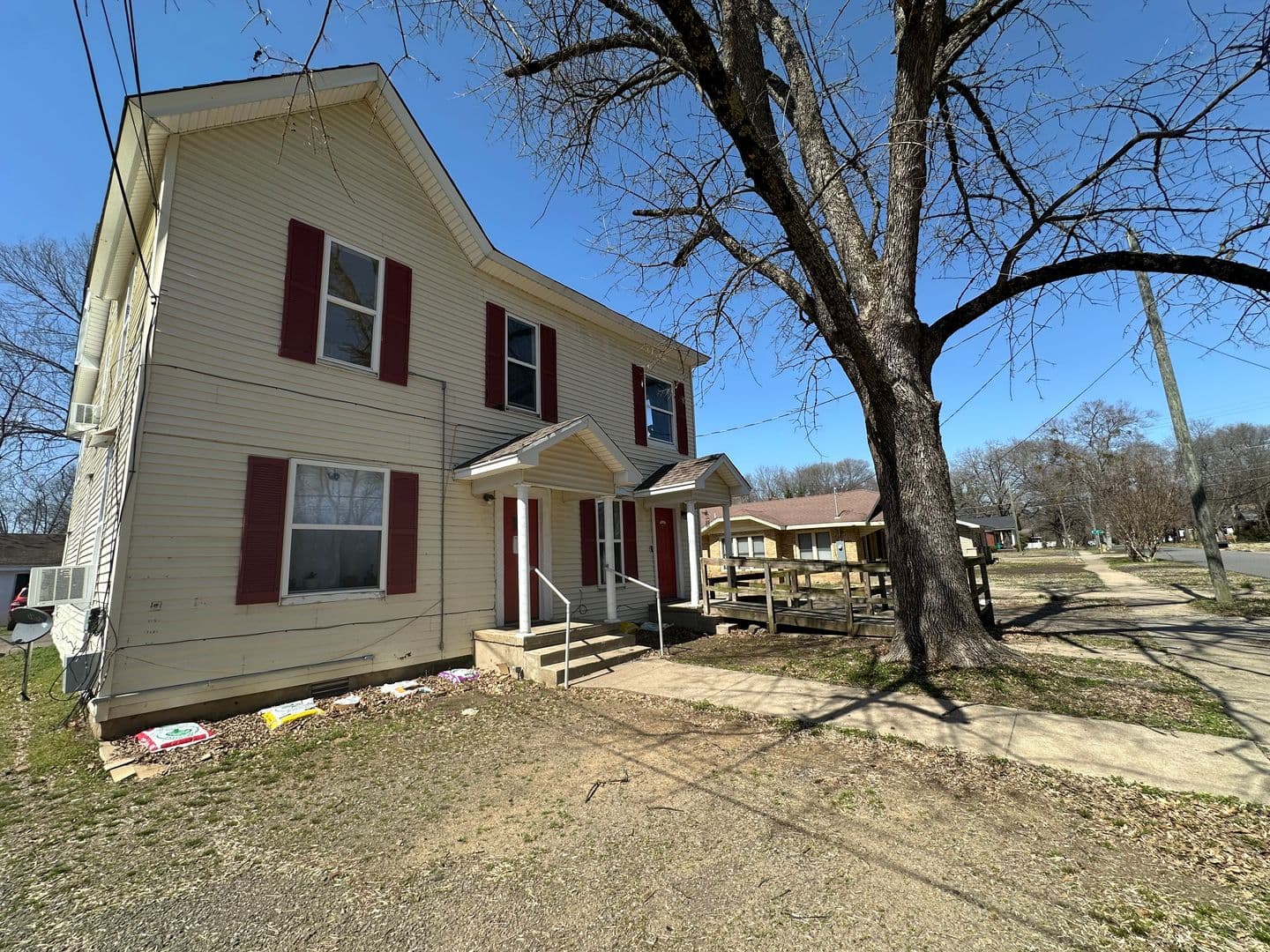 Russellville Apartment: 708 S Denver