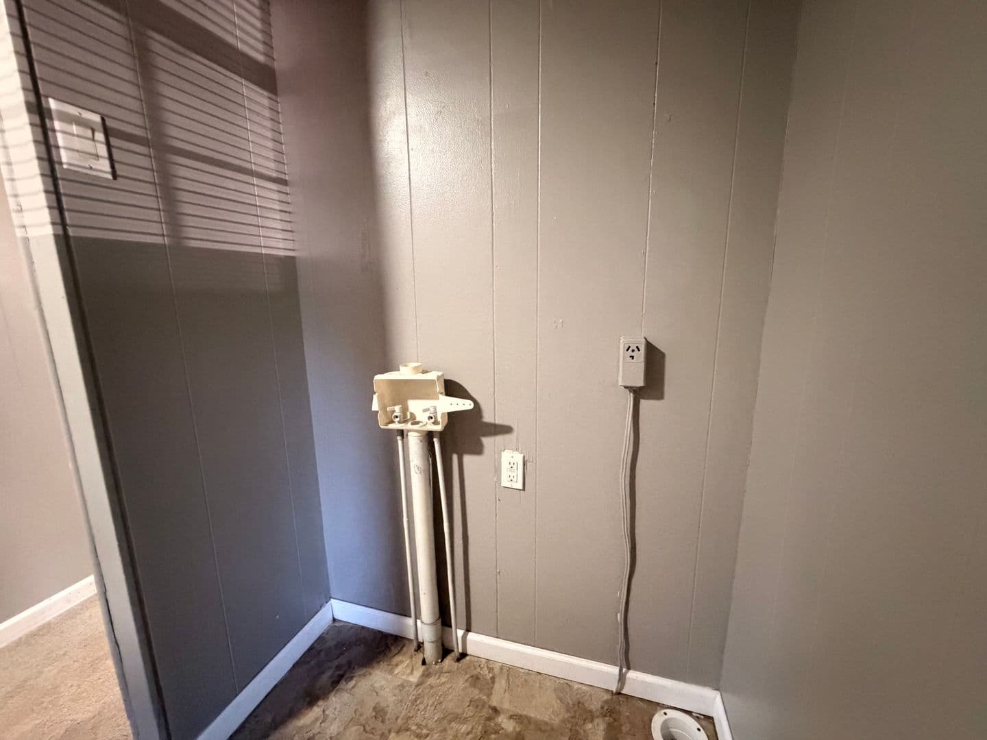 Russellville Apartment: 307/309 E. Fir St