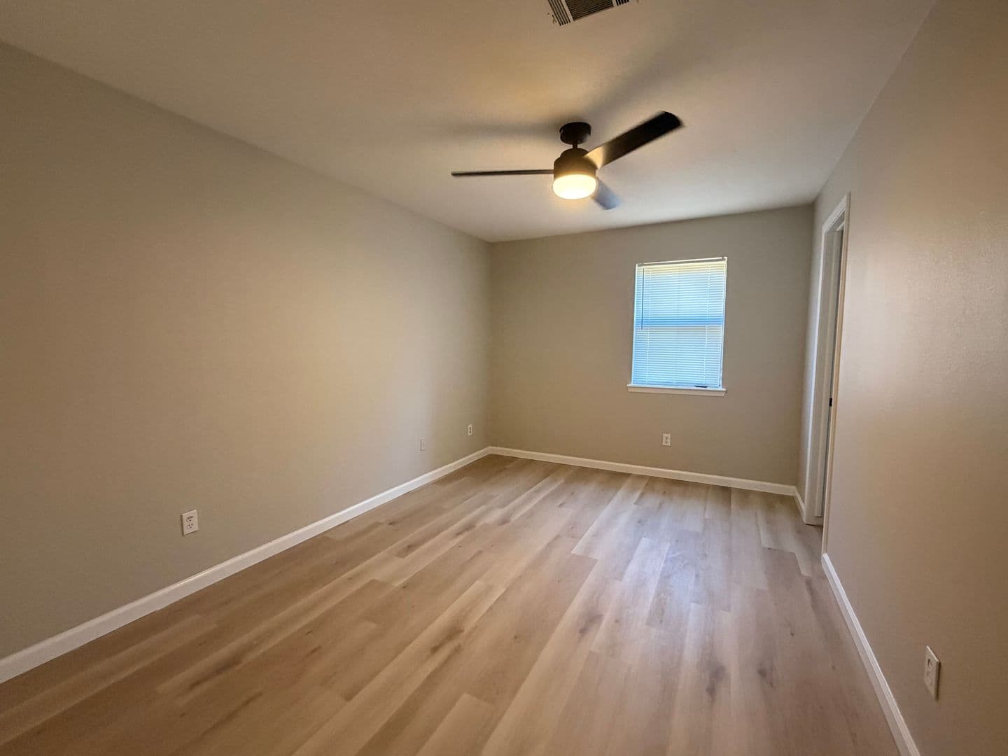 Russellville House: 801 Sequoyah Way