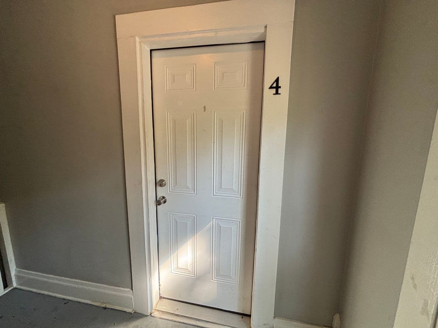 Russellville Apartment: 708 S Denver