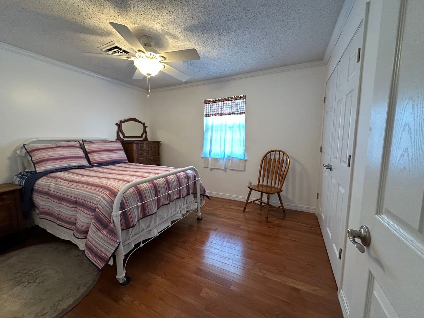 Russellville Apartment: 1416 E O St