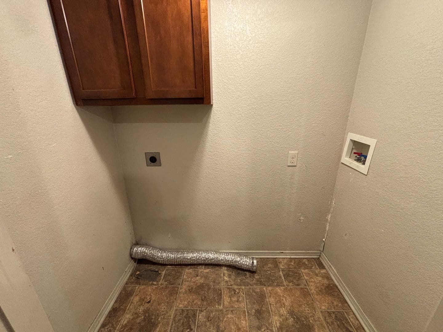 Russellville Apartment: 1131 East 9th Street