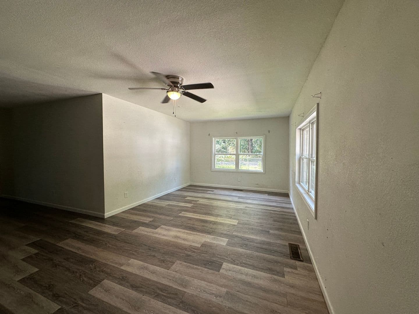Russellville House: 2910 W. 2nd Drive