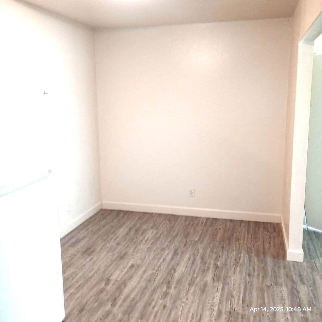 Russellville Apartment: E 9th St