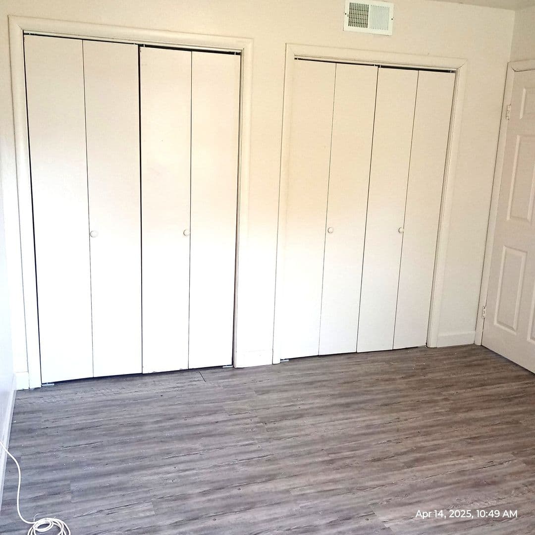 Russellville Apartment: E 9th St