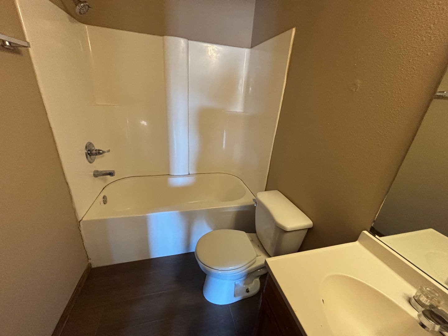 Russellville Apartment: 500-510 N Inglewood