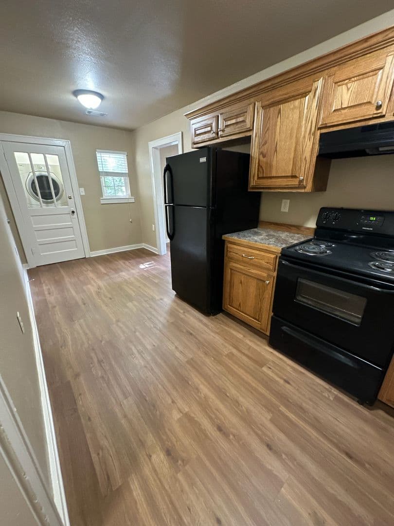 Russellville Apartment: 309 - 311 East 2nd Street