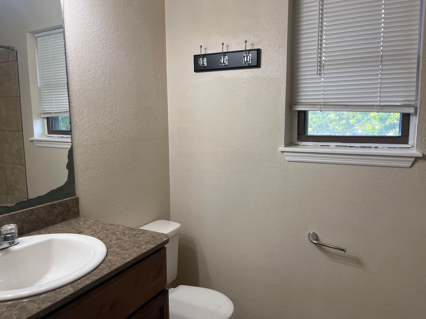 Russellville Apartment: 104-116 N Cumberland