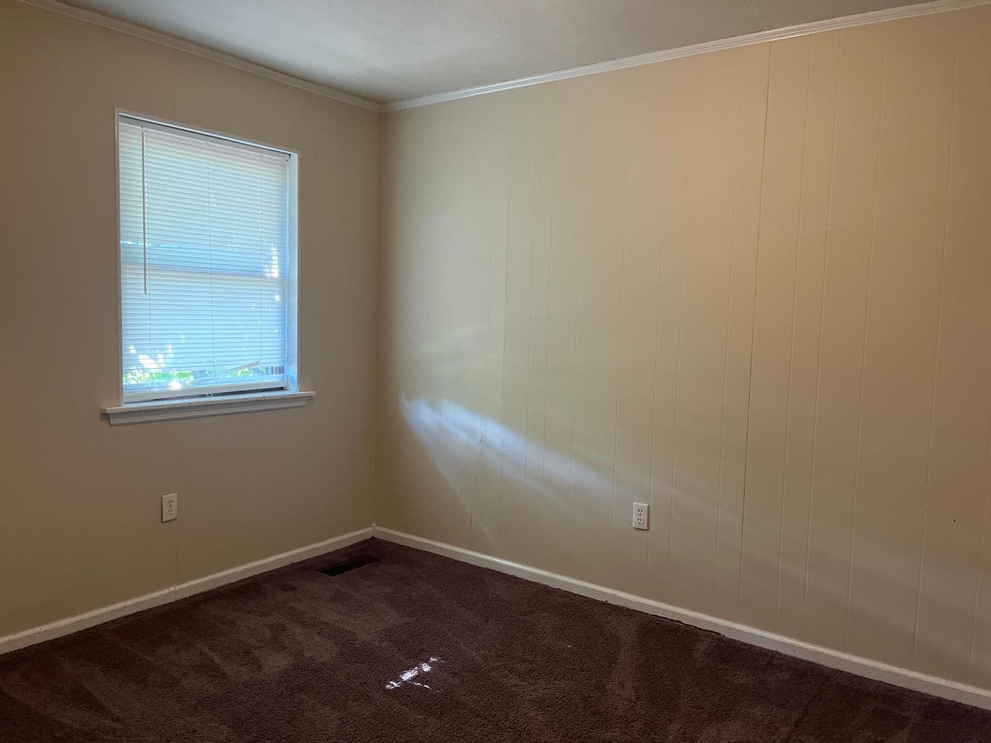 Russellville Apartment: 104-116 N Cumberland