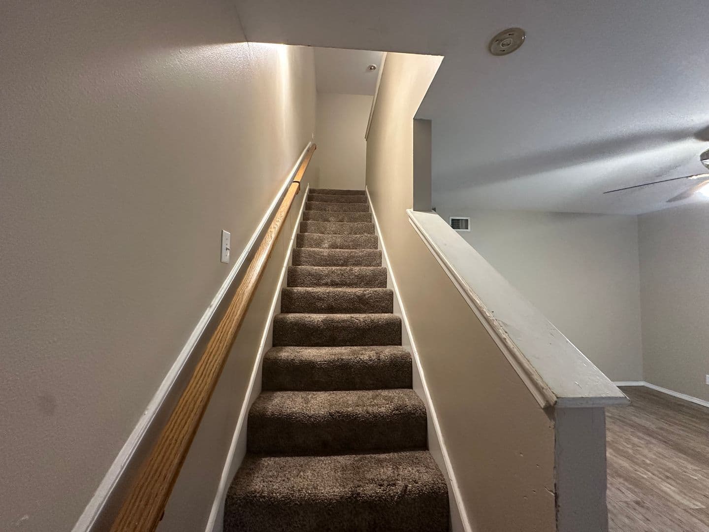 Russellville Apartment: 810 E L St