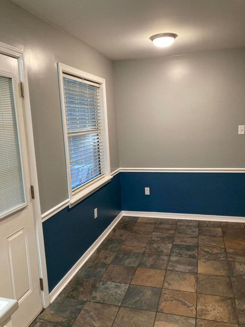 Russellville House: 303 Ouita Circle