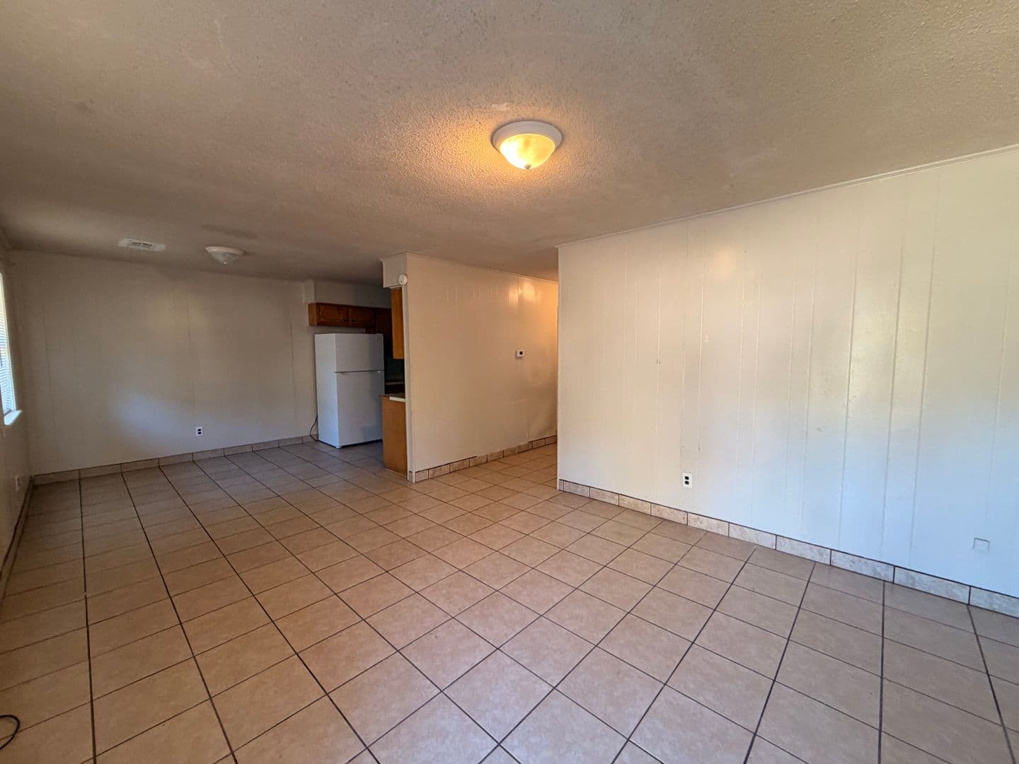 Russellville Apartment: E L St